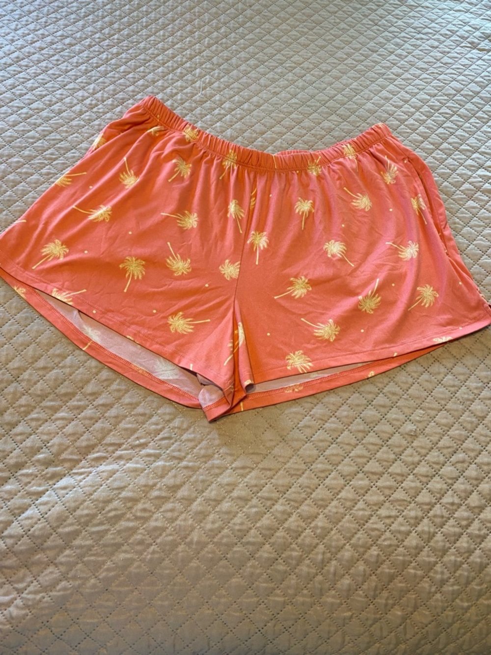 Women's Coral Palm-Print Sleep Shorts